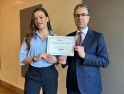 Serenay SARIKAYA ya te�ekk�r belgesi